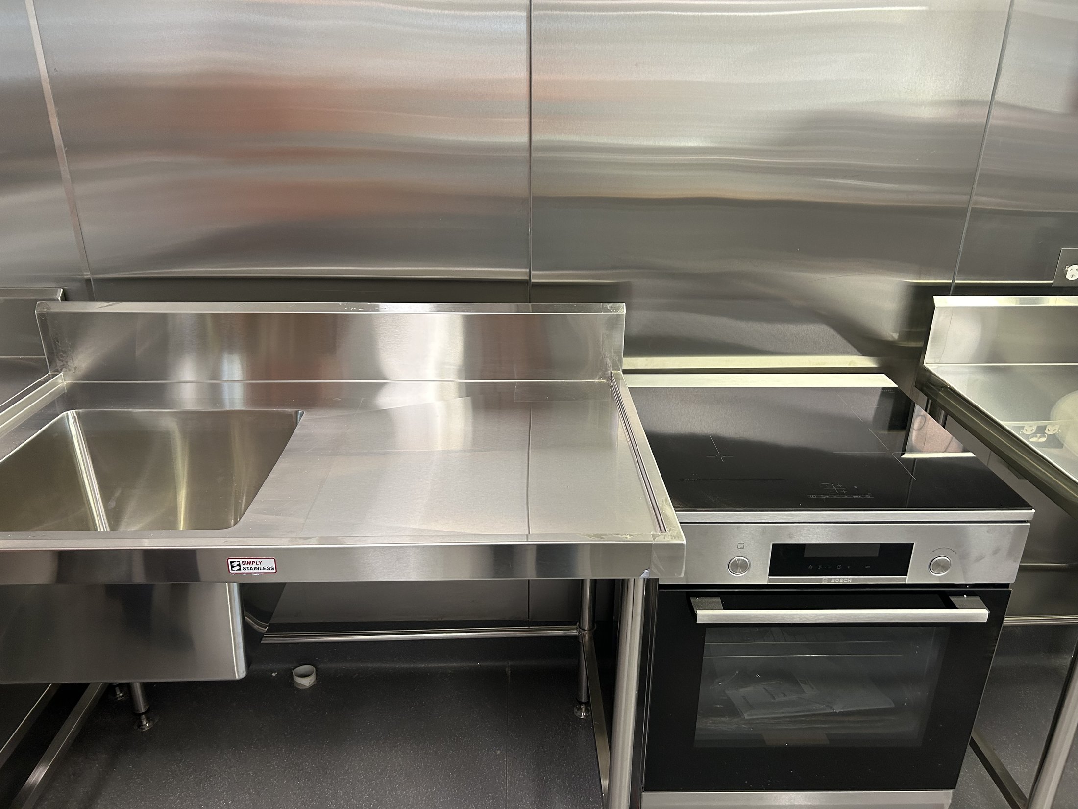 Commercial building services works